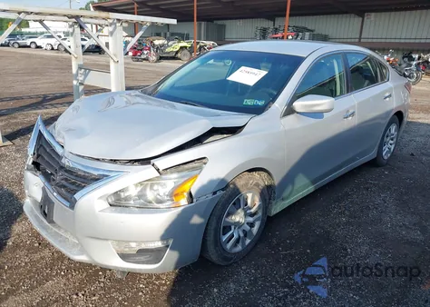 2015 Nissan Altima 2.5/2.5 S/2.5 Sl/2.5 Sv z USA, uszkodzony, nr VIN 1N4AL3APXFN874740